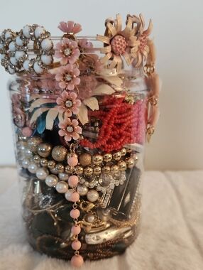Jewlery Jar - Women Accessories